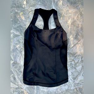 Lululemon black tank 10